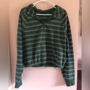 Adorable cropped hoodie!